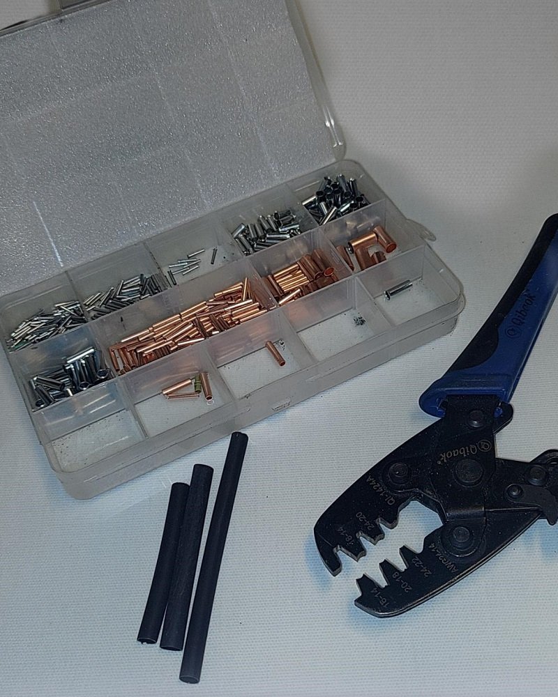 Barrel crimp tool